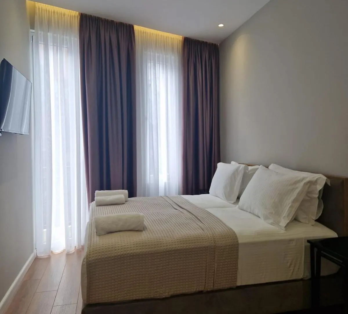 Santa Maria, Vila Cerloj Durrës